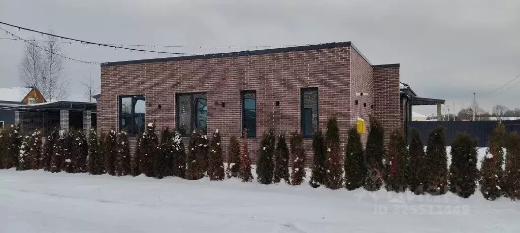 Дом в Псковская область, Псковский район, Логозовская волость, д. ... - Фото 1