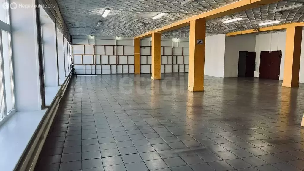 Помещение свободного назначения (587.2 м) - Фото 1