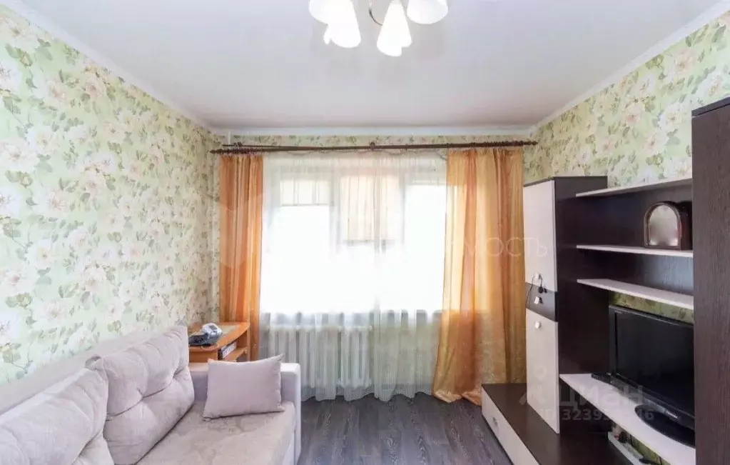 3-к кв. Тюменская область, Тюмень ул. Самарцева, 34 (61.8 м) - Фото 1