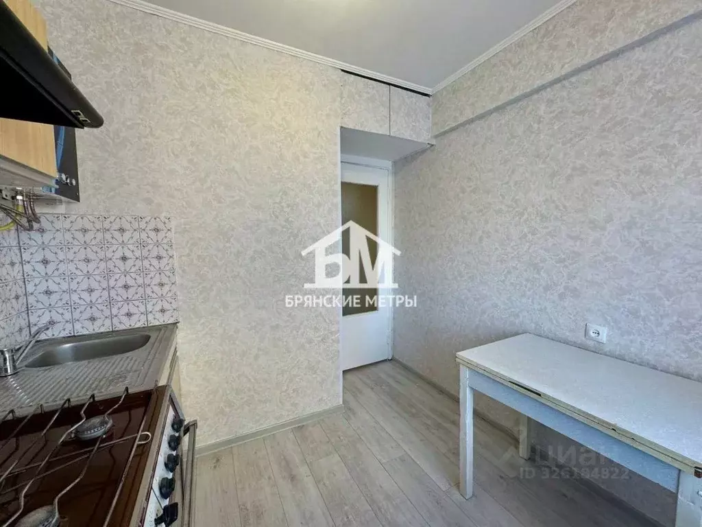 3-к кв. Брянская область, Брянск Новозыбковская ул., 9 (48.4 м) - Фото 2
