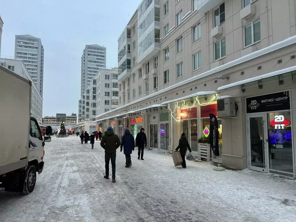 Торговая площадь в Санкт-Петербург наб. Реки Каменки, 7к2 (301 м) - Фото 1