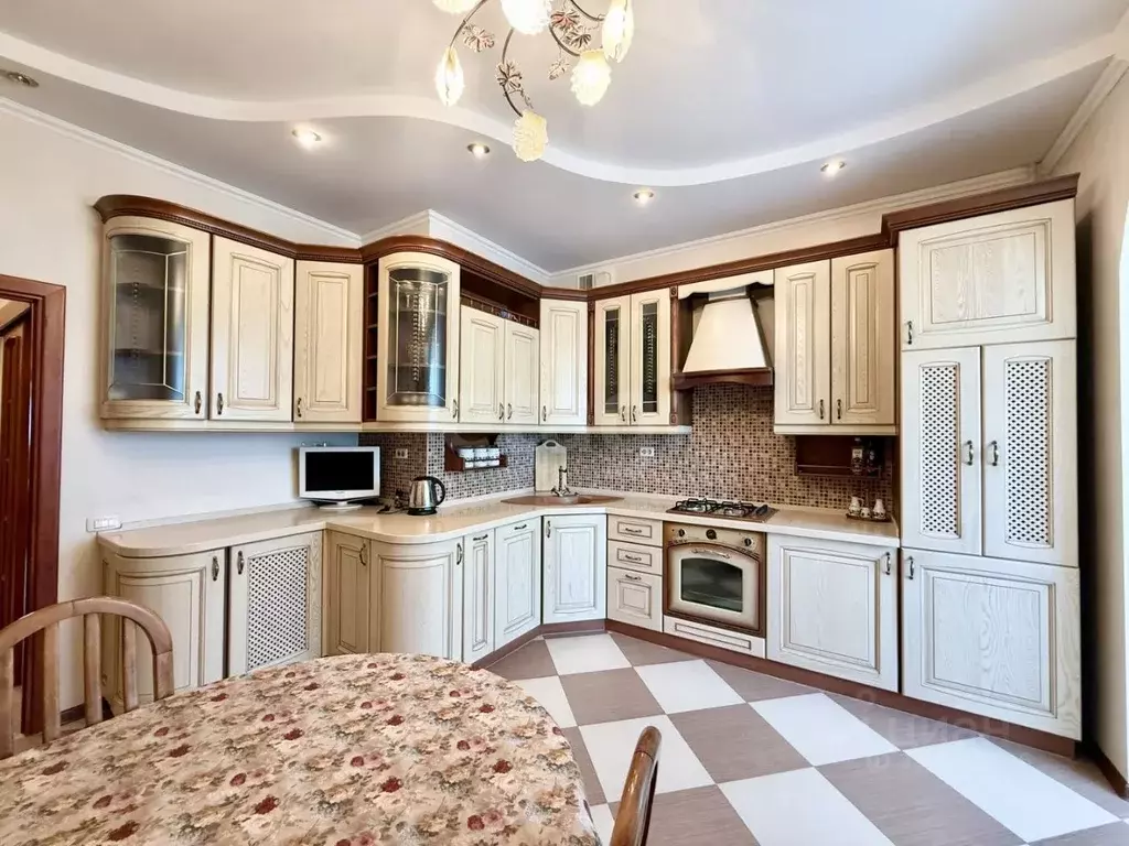 3-к кв. Татарстан, Казань ул. Юлиуса Фучика, 12А (96.0 м) - Фото 1