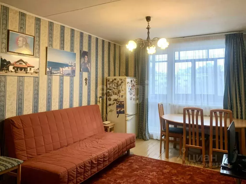 2-к кв. Свердловская область, Екатеринбург ул. Бажова, 185 (43.0 м) - Фото 1