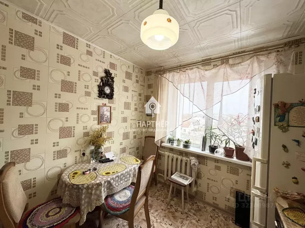 3-к кв. Владимирская область, Ковров Комсомольская ул., 102 (69.6 м) - Фото 1