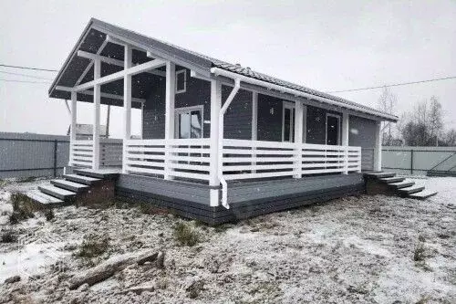 Дом в Новгородская область, Новгородский район, Ермолинское с/пос, д. ... - Фото 1