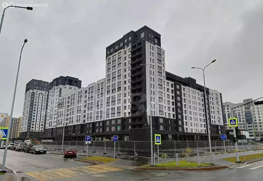 1-комнатная квартира: Тюмень, улица Разведчика Кузнецова, 16 (38.5 м) - Фото 2