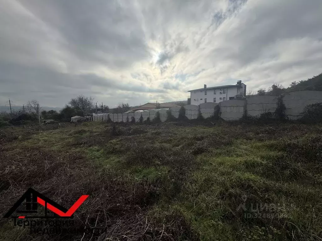 Участок в Севастополь ул. Новокузнецкая, 24 (4.3 сот.) - Фото 2