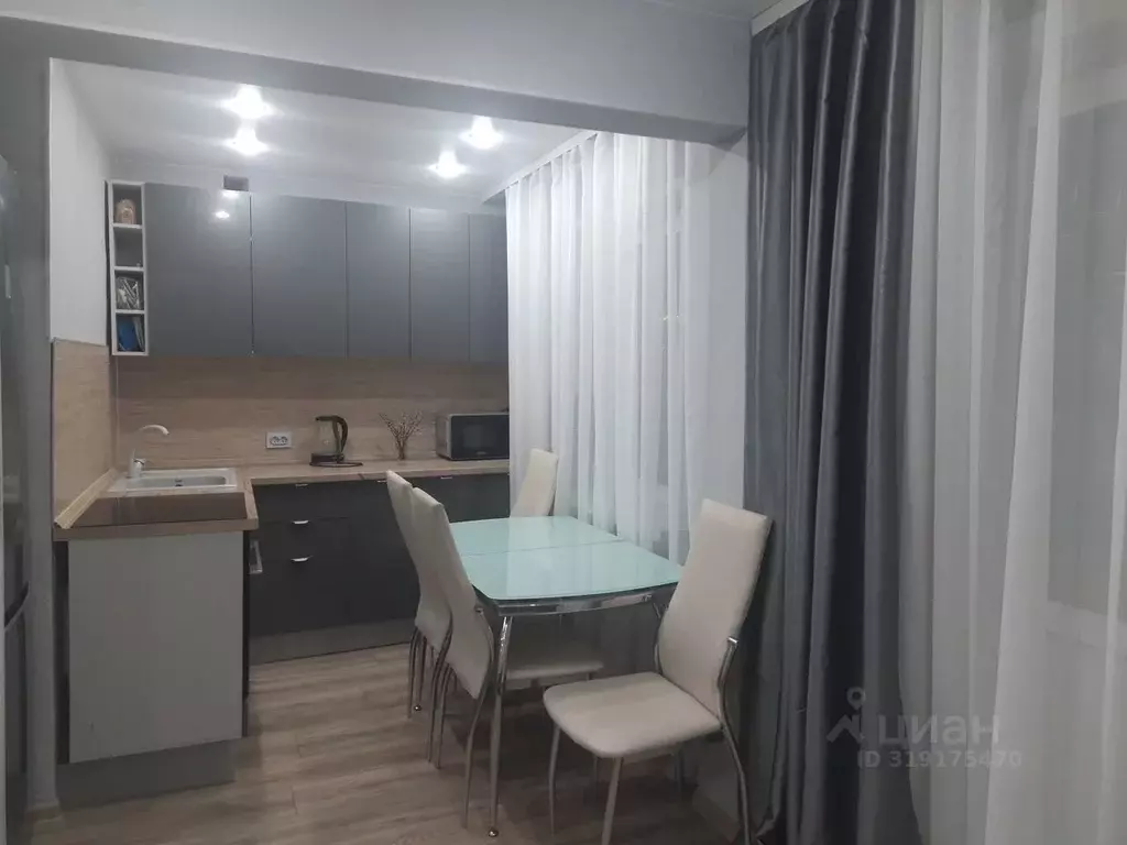 3-к кв. Иркутская область, Иркутск Юбилейный мкр, 5 (58.3 м) - Фото 0
