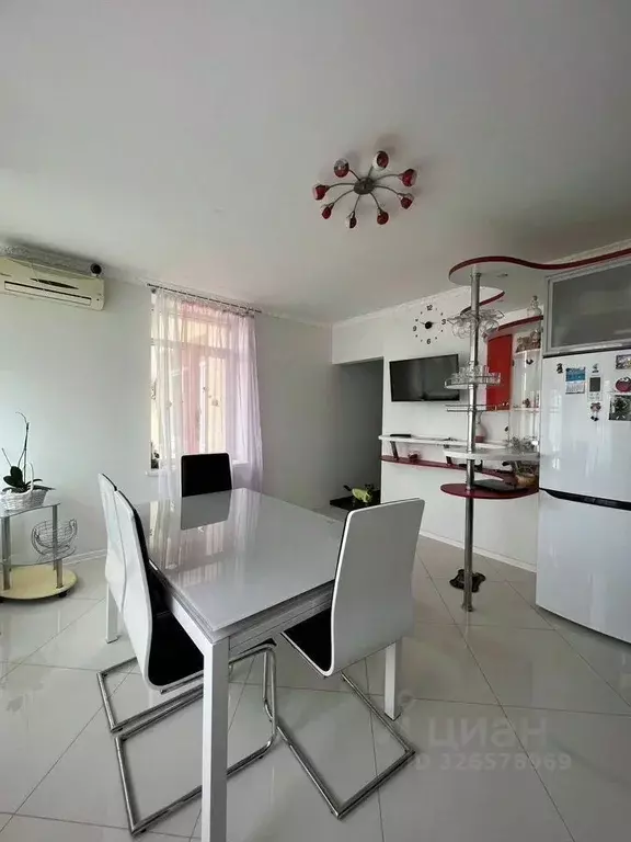 2-к кв. Крым, Евпатория просп. Ленина, 51/50 (79.7 м) - Фото 1