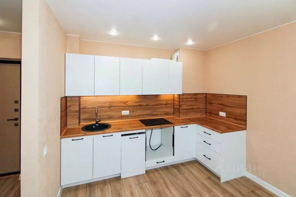 2-к кв. Тюменская область, Тюмень Рощино мкр, ул. Александра ... - Фото 1
