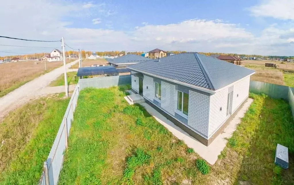 Дом в Тюменская область, Тюменский муниципальный округ, д. Падерина ... - Фото 1