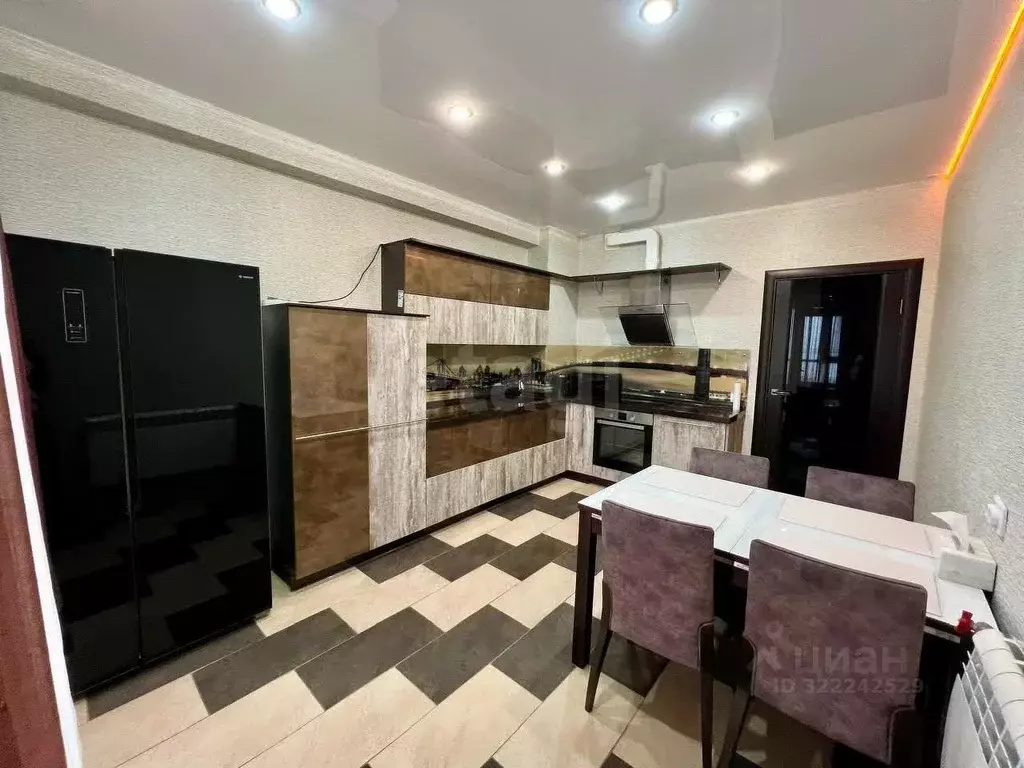 3-к кв. Амурская область, Благовещенск Краснофлотская ул., 123 (88.5 ... - Фото 1