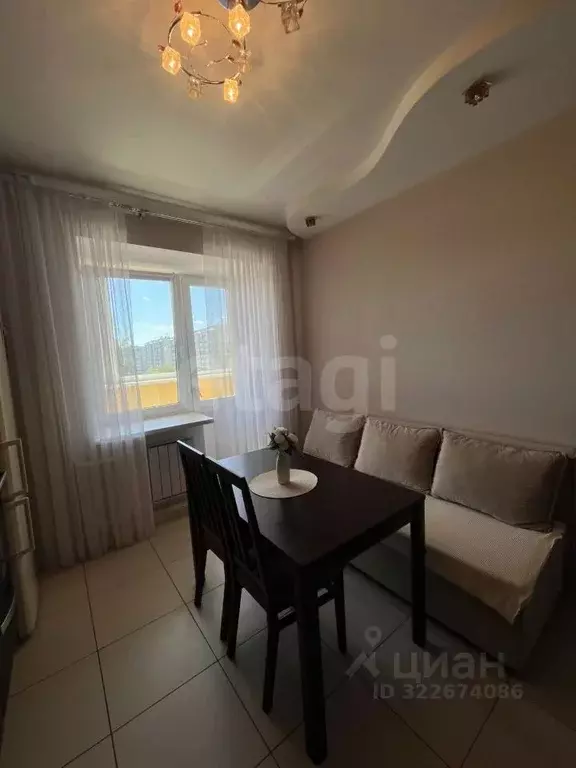 1-к кв. Тюменская область, Тюмень Амурская ул., 4 (45.0 м) - Фото 0