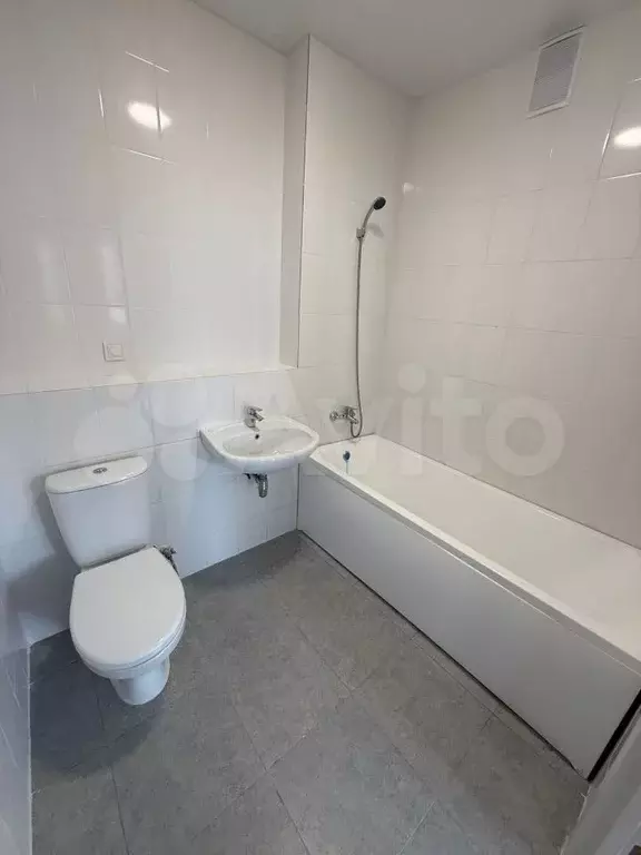 1-к. квартира, 40 м, 10/17 эт. - Фото 1