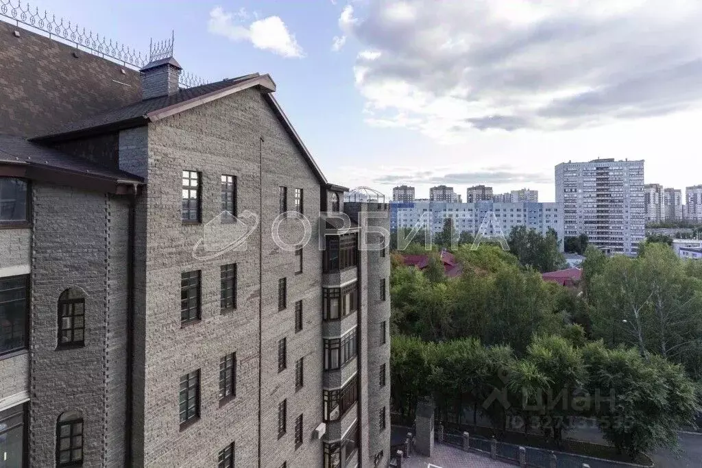 5-к кв. Тюменская область, Тюмень ул. Николая Федорова, 9 (299.4 м) - Фото 1