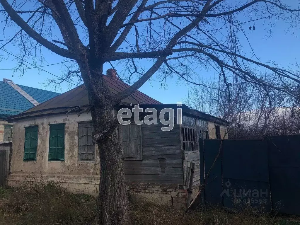 Дом в Белгородская область, Валуйский городской округ, Уразово рп ул. ... - Фото 1