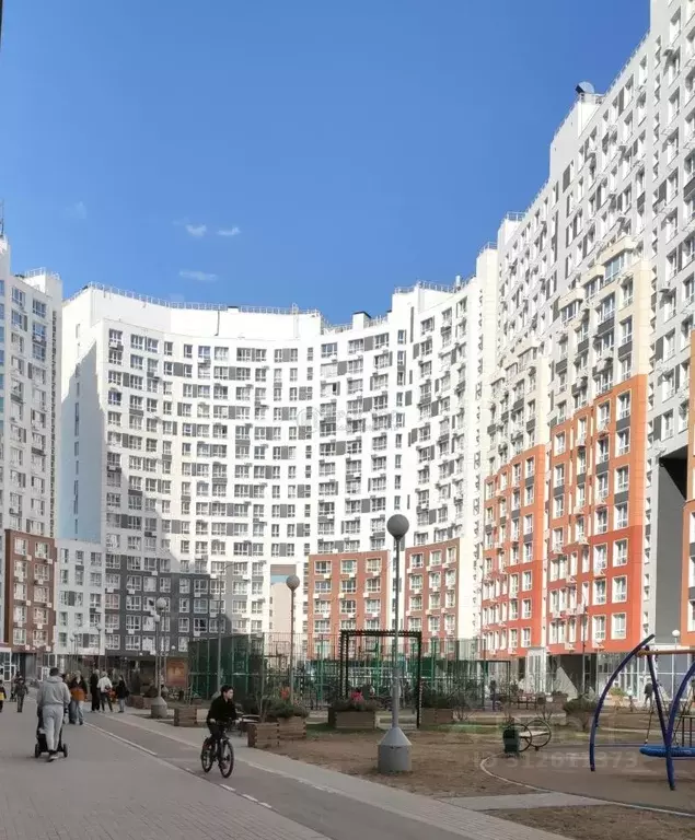 2-к кв. Московская область, Королев ул. Академика Легостаева, 8 (65.0 ... - Фото 0