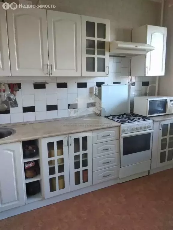 3-комнатная квартира: Великий Новгород, Западный район, улица ... - Фото 1