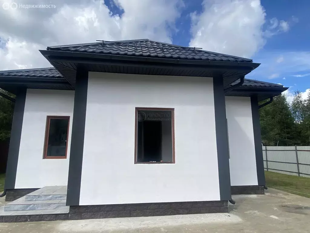 Дом в деревня Протасово, улица Непокорённых Ленинградцев, 31 (90 м) - Фото 1