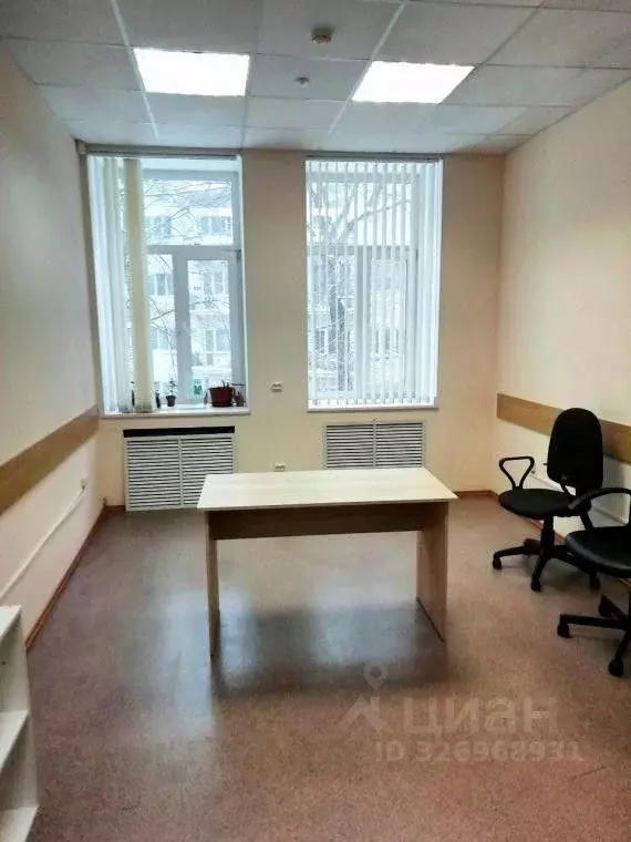 Офис в Санкт-Петербург пл. Троицкая Петроградской стороны, 1 (60 м) - Фото 2