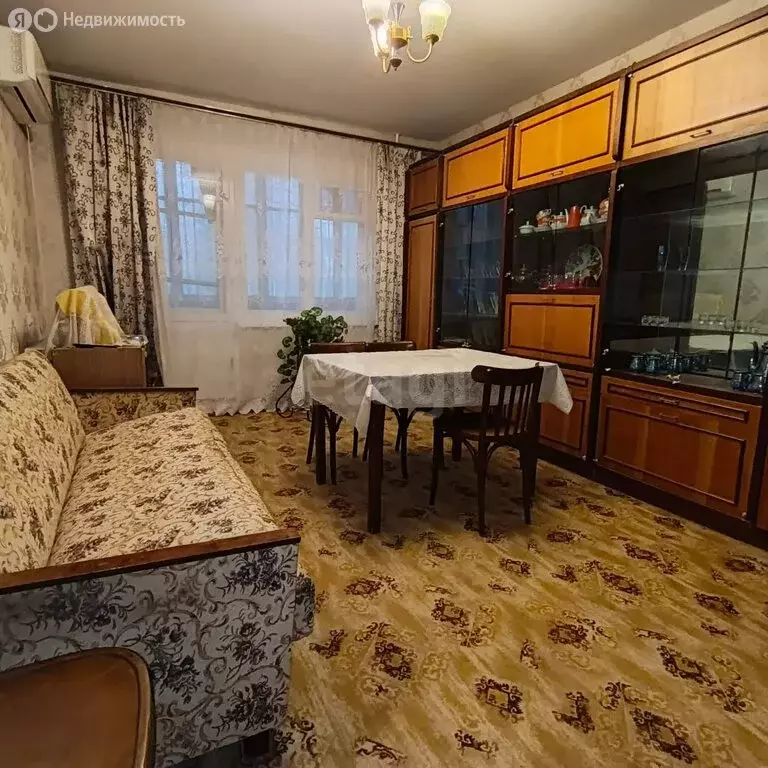 1-комнатная квартира: Энгельс, улица Тельмана, 31 (37.5 м) - Фото 0