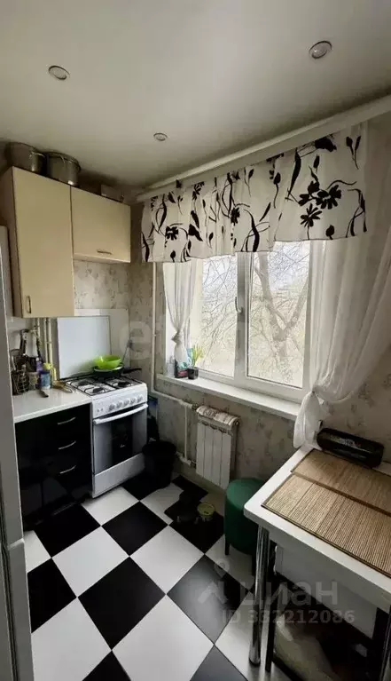 2-к кв. Белгородская область, Белгород ул. Некрасова, 25а (42.1 м) - Фото 1