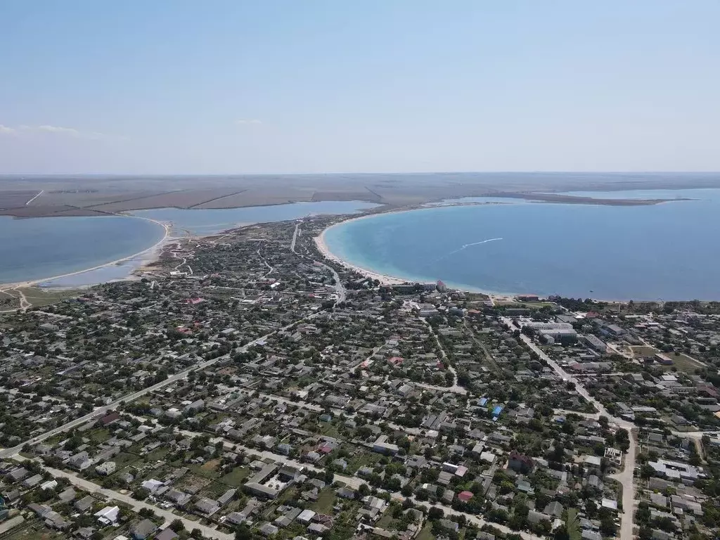 Участок в Крым, Черноморский район, с. Межводное ул. Дружбы (10.0 ... - Фото 1