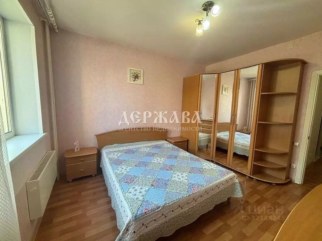 2-к кв. Белгородская область, Старый Оскол Степной мкр, 8 (61.5 м) - Фото 1
