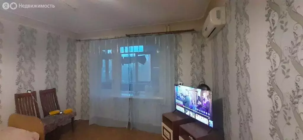 3-комнатная квартира: Шахты, улица Ильюшина, 30 (49.6 м) - Фото 0