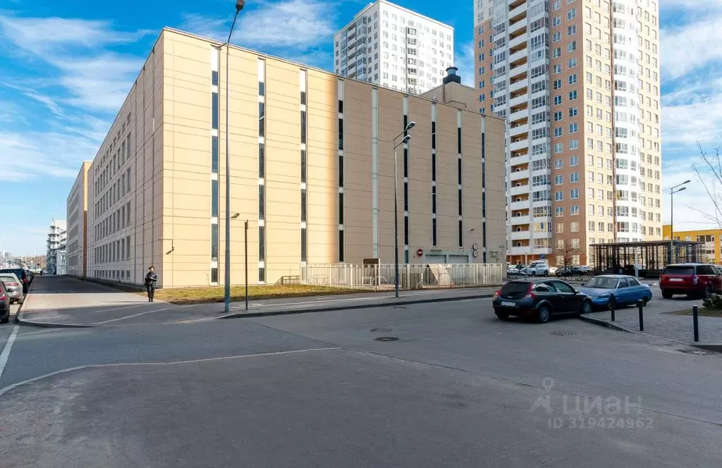 Гараж в Санкт-Петербург ш. Суздальское, 28к1 (13 м) - Фото 0