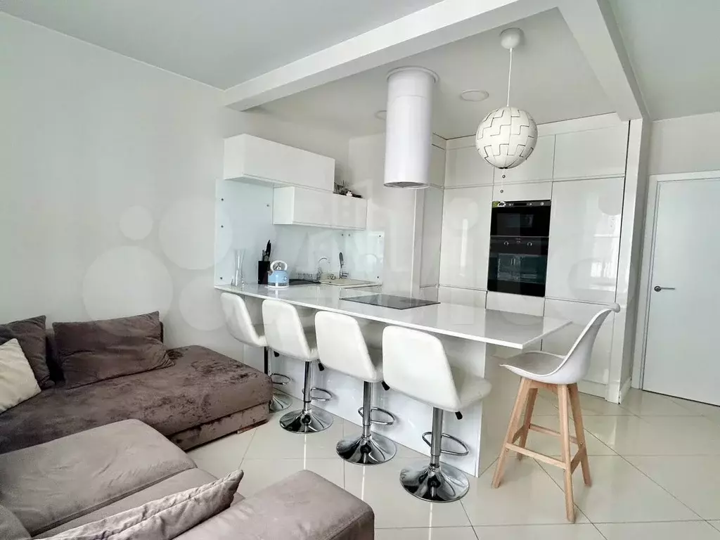 2-к. квартира, 70 м, 3/8 эт. - Фото 0