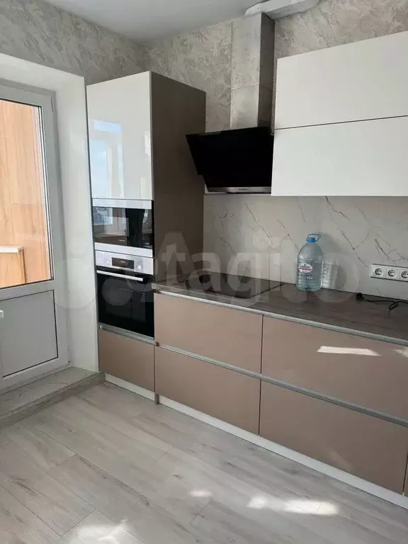 3-к. квартира, 90 м, 10/10 эт. - Фото 1