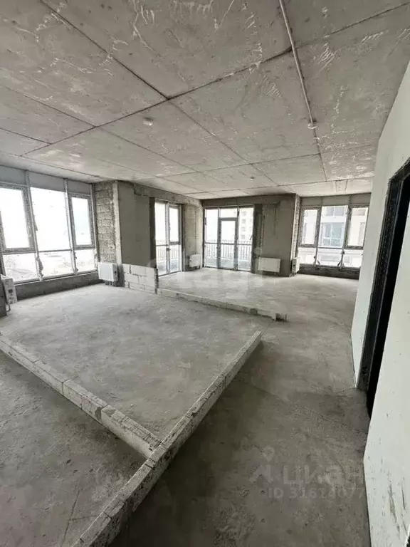 3-к кв. Краснодарский край, Новороссийск ул. Пархоменко, 53 (90.9 м) - Фото 0