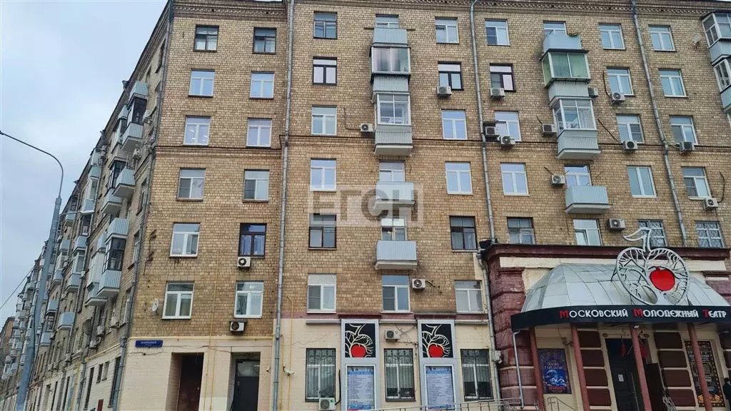 Продается комната в 4-комнатной квартире - Фото 0