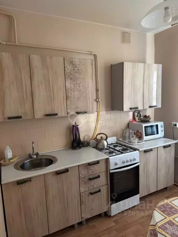 3-к кв. Волгоградская область, Волгоград ул. Генерала Шумилова, 12 ... - Фото 2