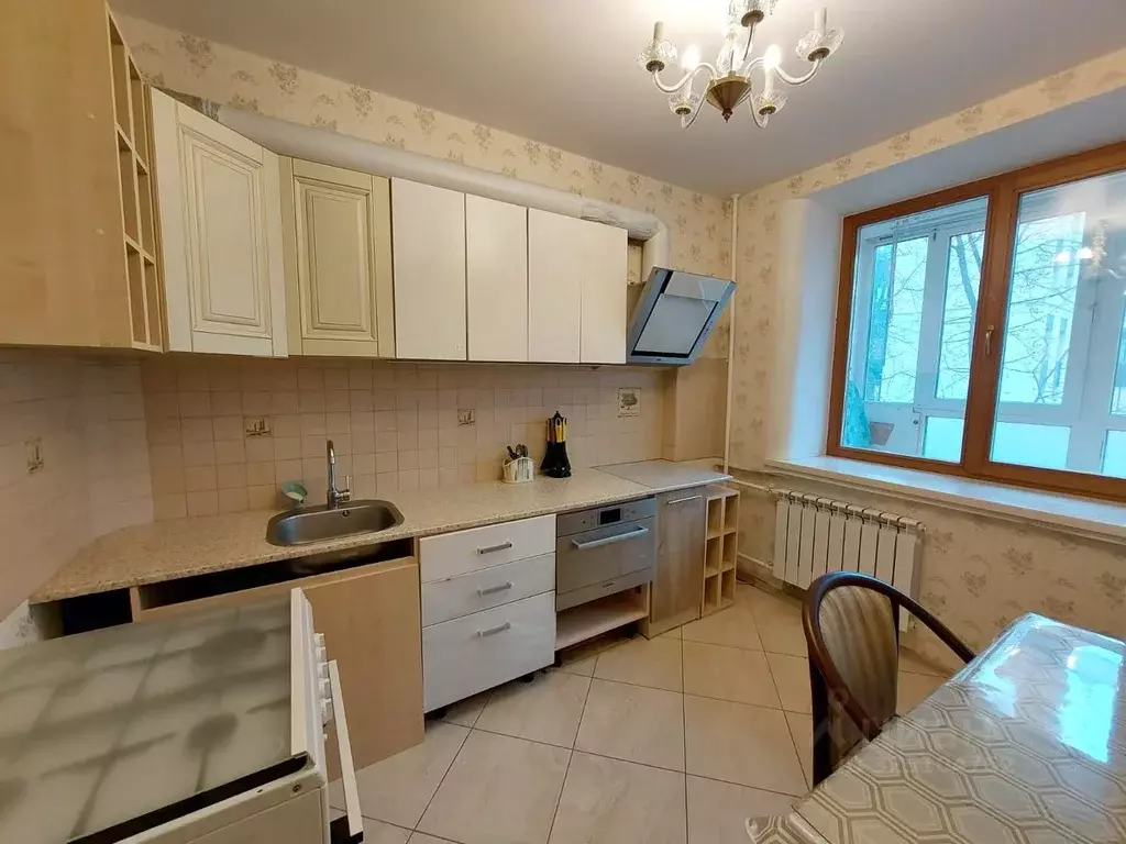 1-к кв. Москва ул. Академика Комарова, 5 (44.0 м) - Фото 0