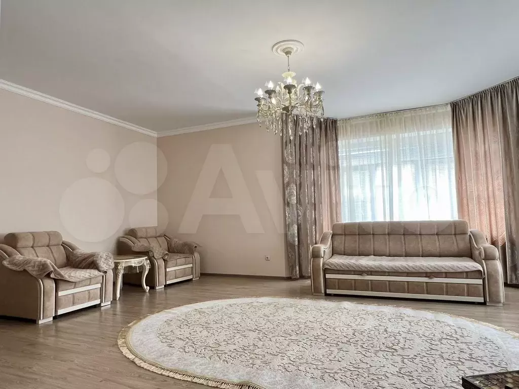 2-к. квартира, 81 м, 8/10 эт. - Фото 1