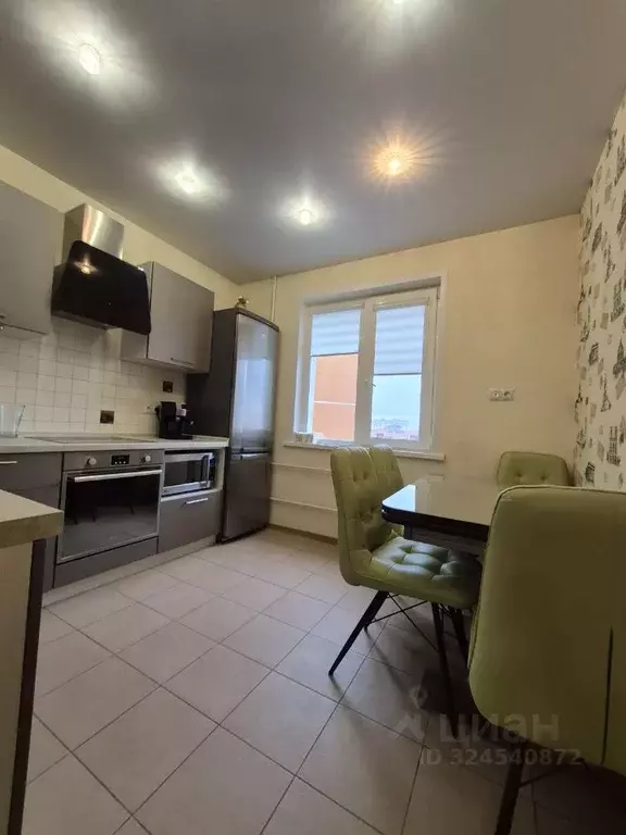 3-к кв. Самарская область, Тольятти ул. 40 лет Победы, 15 (72.5 м) - Фото 1