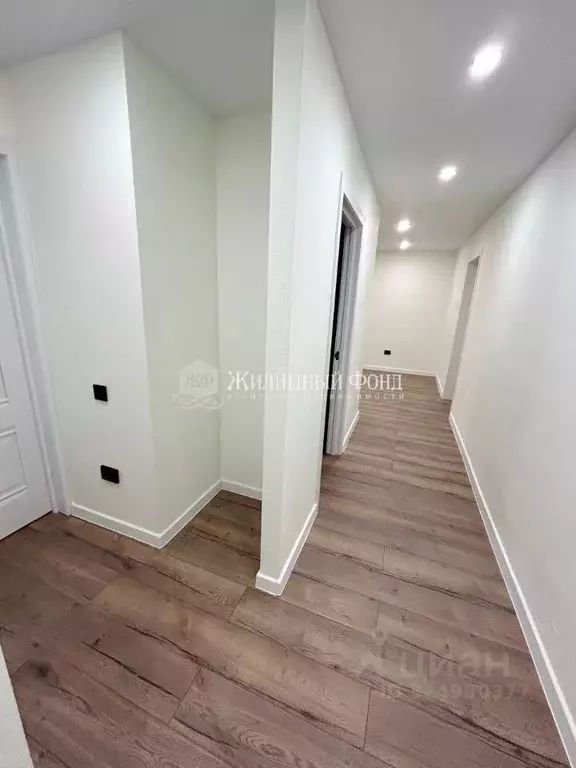 3-к кв. Курская область, Курск ул. 50 лет Октября, 13 (58.2 м) - Фото 2