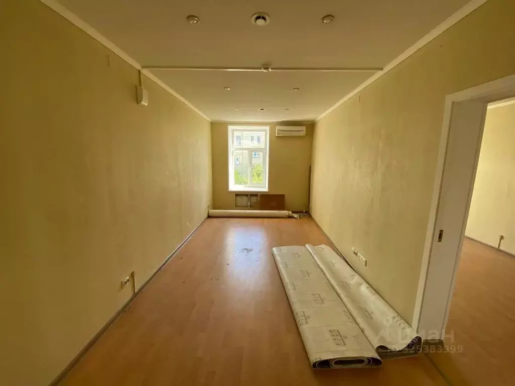 Офис в Санкт-Петербург Суворовский просп., 65 (100 м) - Фото 2