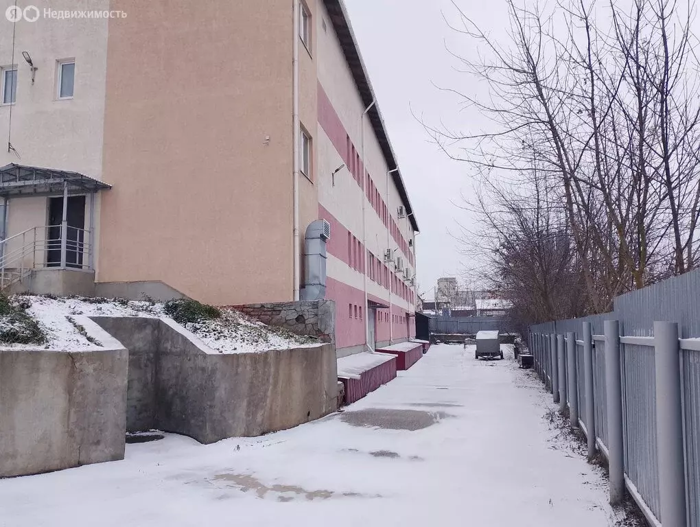 Офис (2500 м) - Фото 1