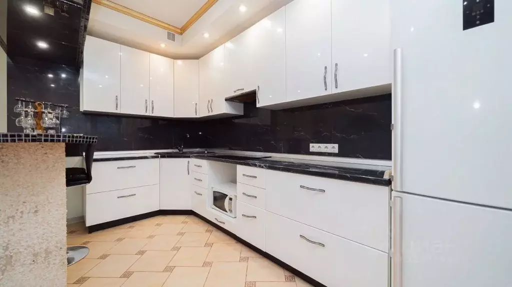 1-к кв. Московская область, Наро-Фоминск ул. Войкова, 3 (54.0 м) - Фото 1