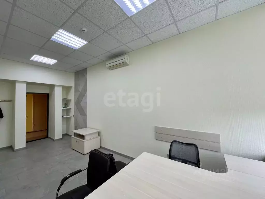Офис в Липецкая область, Липецк пл. Петра Великого, 5 (19 м) - Фото 1