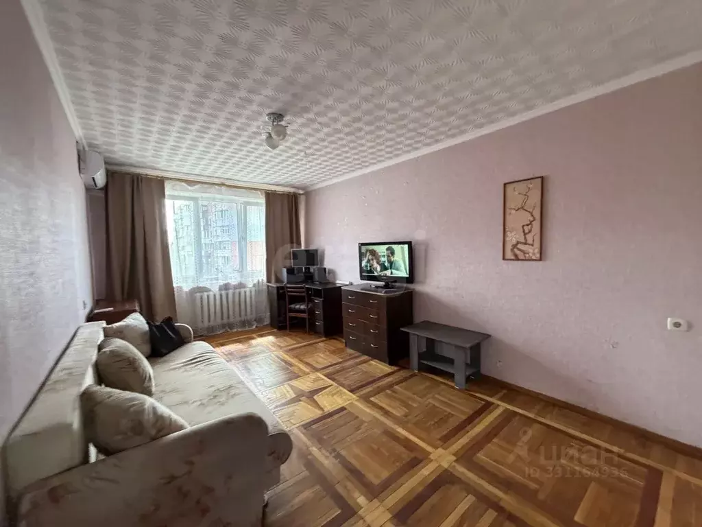 3-к кв. Крым, Симферополь ул. Аральская (57.4 м) - Фото 1