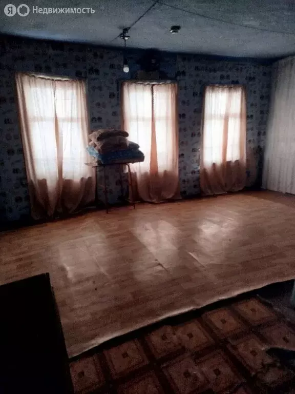 Дом в посёлок городского типа Староуткинск, Пролетарская улица (25 м) - Фото 2