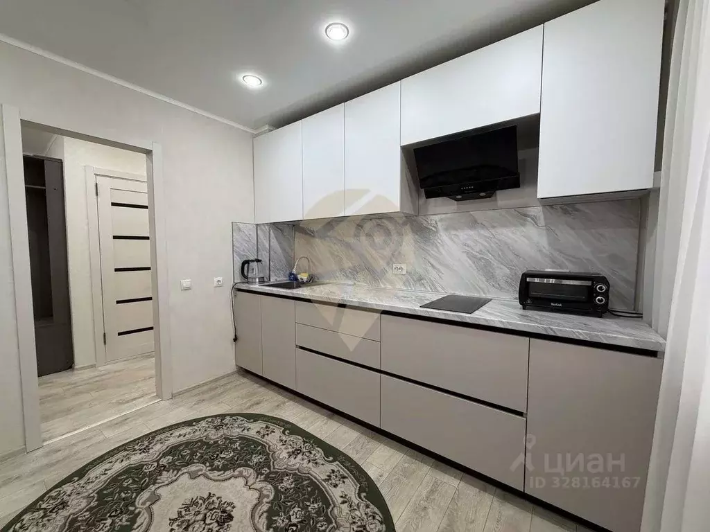 2-к кв. Белгородская область, Старый Оскол Молодогвардеец мкр, 1А ... - Фото 2