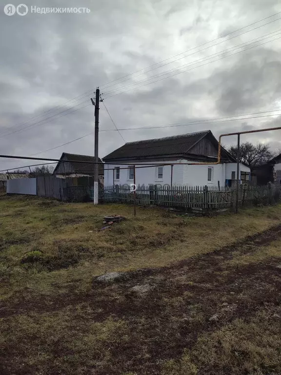 Дом в Татищевский район, Ягодно-Полянское муниципальное образование, ... - Фото 2