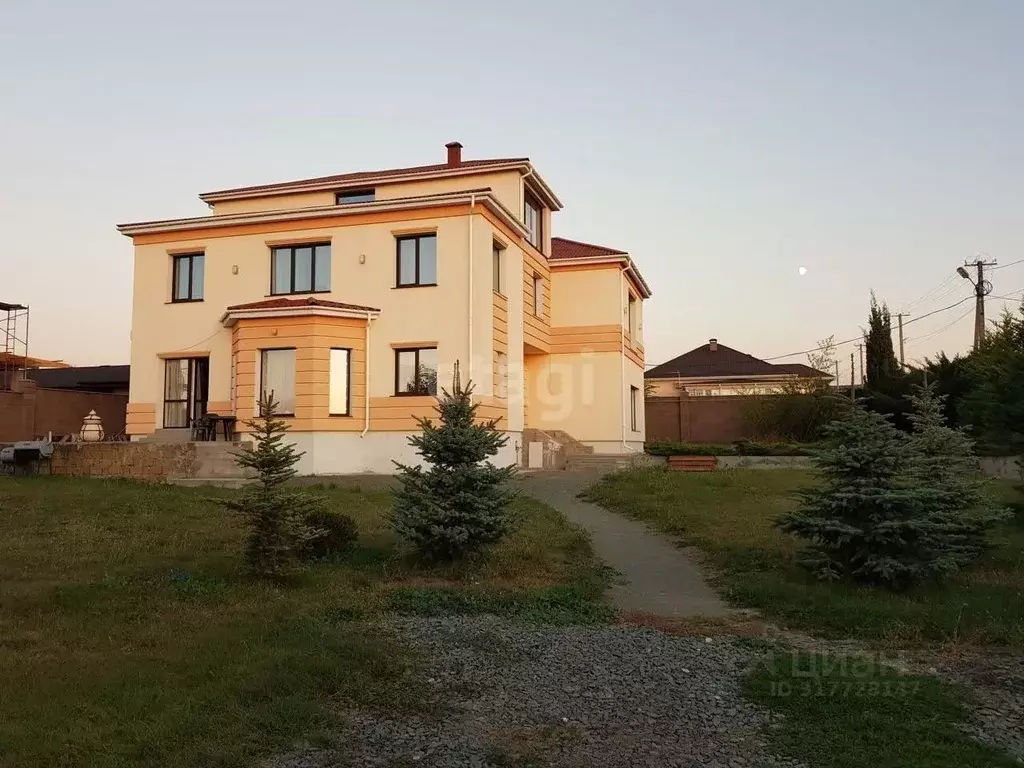 Дом в Крым, Симферопольский район, с. Чистенькое, Нижний кв-л 99 (387 ... - Фото 0