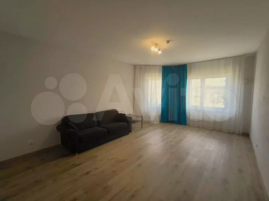 2-к. квартира, 62 м, 6/9 эт. - Фото 1