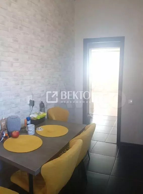 3-к. квартира, 89,5 м, 2/2 эт. - Фото 1